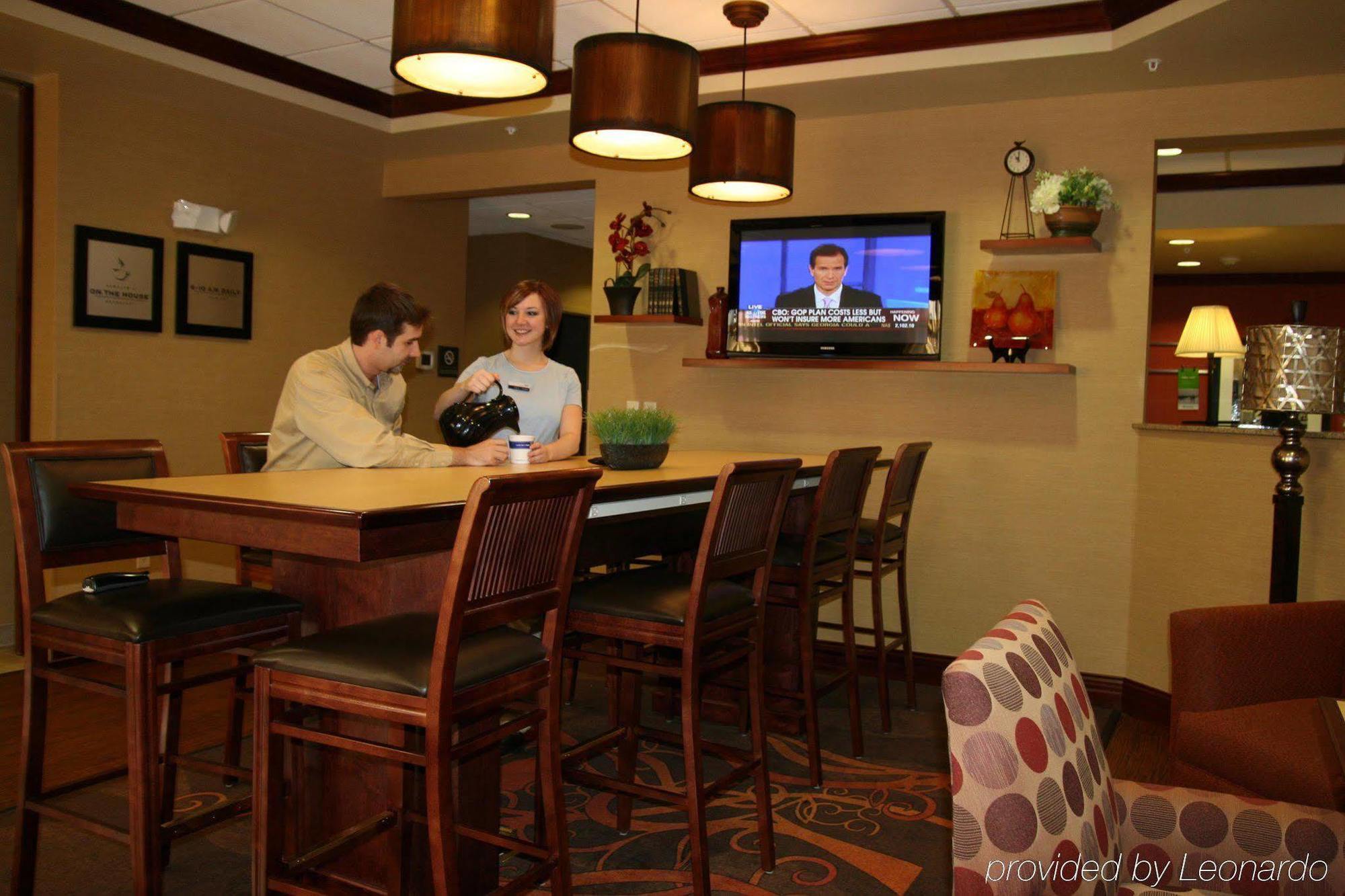 Hampton Inn Fairmont Restaurant foto